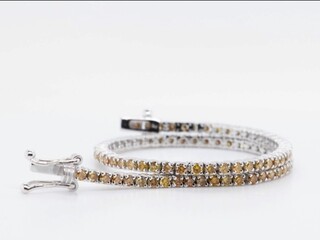 Wit gouden tennisarmband met 84 Diamanten, wit goud